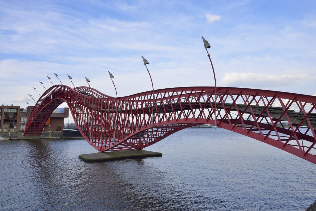 Bridging the Centuries: Exploring the World's Remarkable Bridges