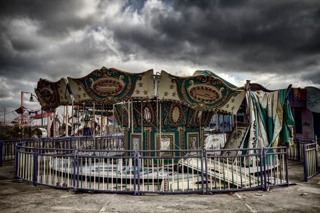 "Lost Worlds: Unveiling the Top 10 Derelict Amusement Parks for Adventurers and History Enthusiasts"