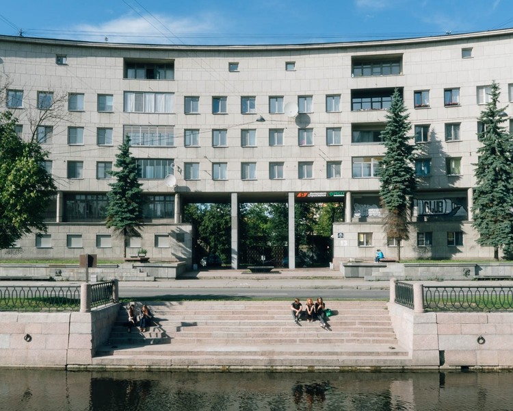 Unleashing Innovation: Leningrad's Avant-Garde Architecture Redefines Boundaries