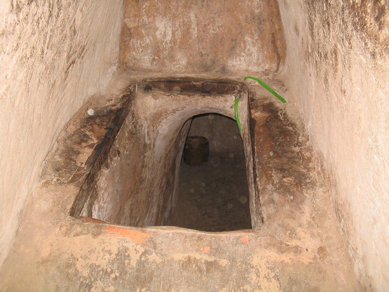 "Unveiling the Hidden Depths: Exploring Underground Tunnels Around the World"