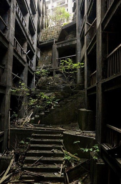 Unveiling the Forbidden: Urban Explorers Uncover Hidden Worlds of Abandoned Mystery