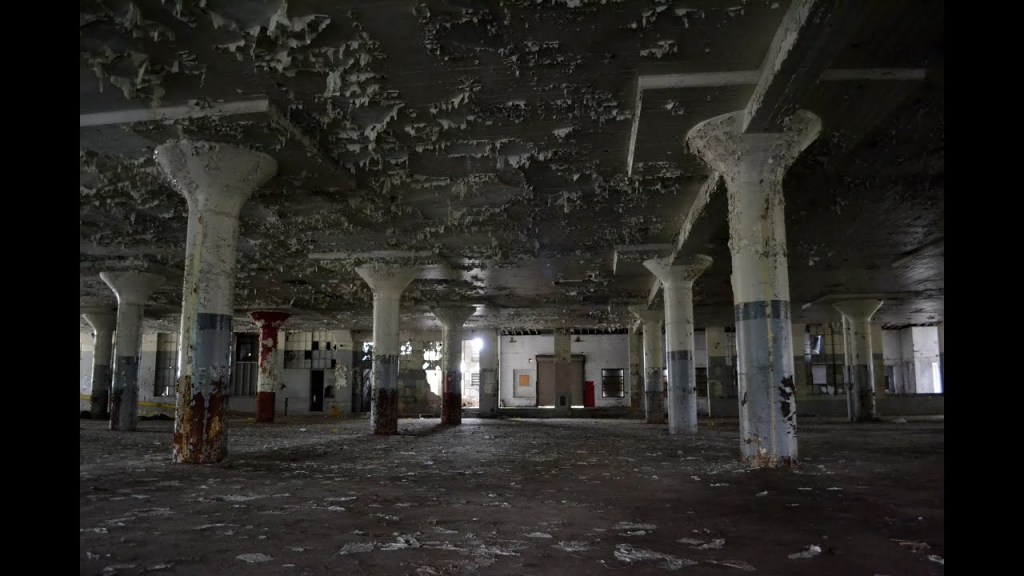 15 Captivating Abandoned Factories: Uncovering History and Architecture in Urban Exploration