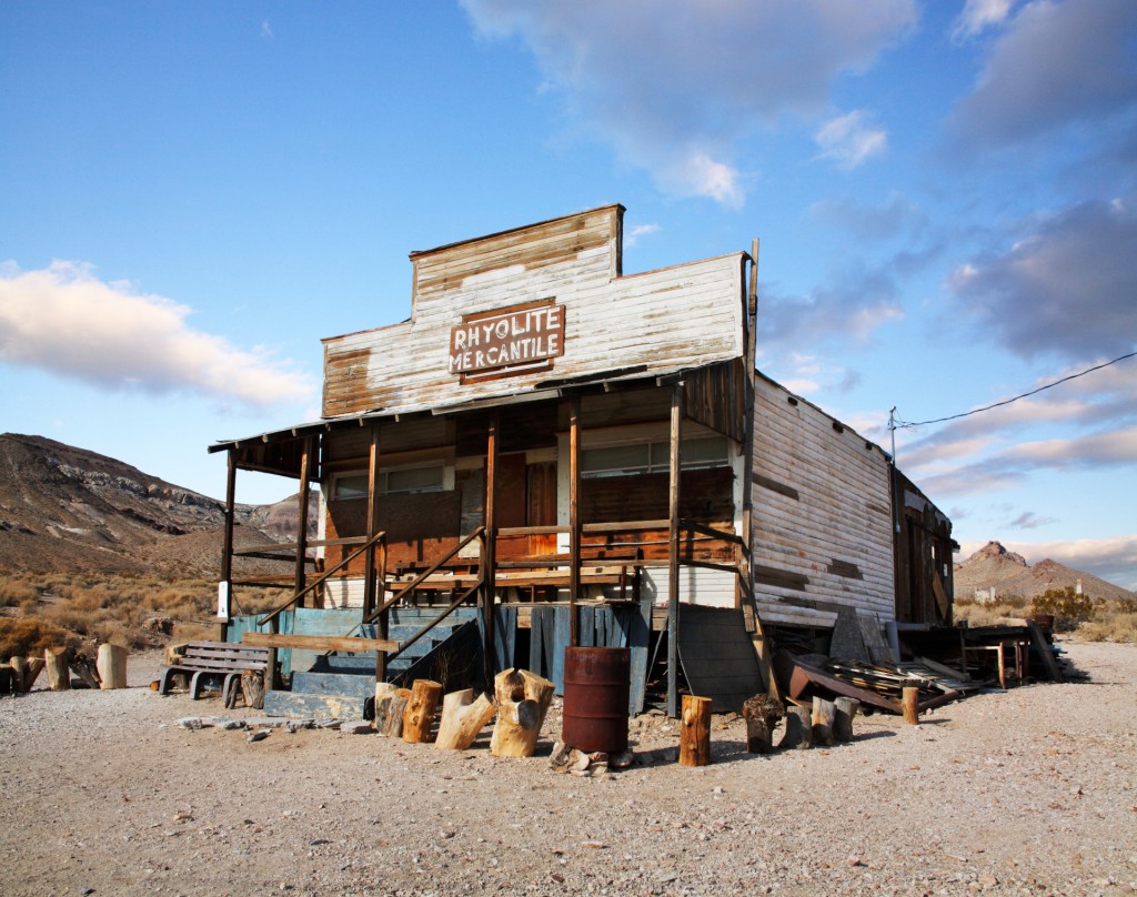 "15 Haunting Ghost Towns That Will Leave You Spellbound"