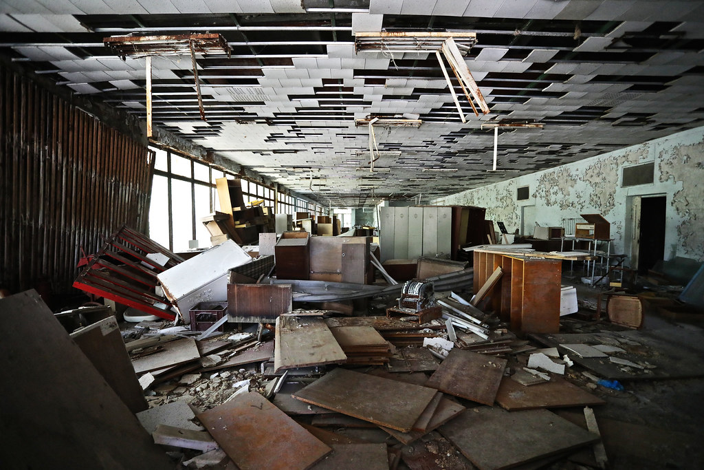 Exploring the Ruins of Defunct Insurance Giants: 15 Abandoned Companies Revealed